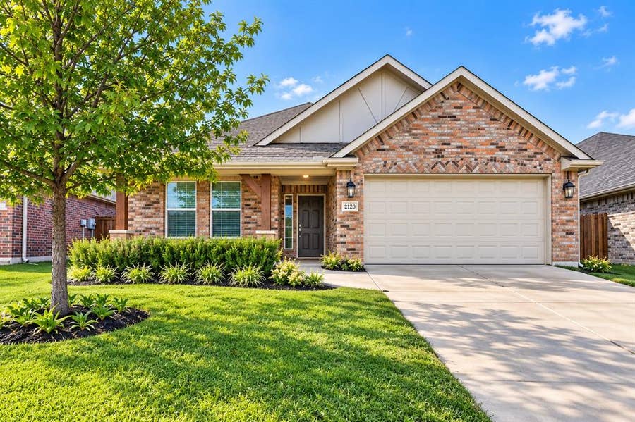 Property photo for 2120 Swenson Ranch Trail, Fort Worth, TX