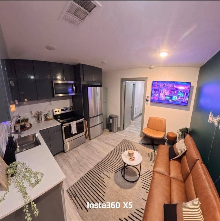 Property photo for 1415 Bennett Avenue, #208, Dallas, TX