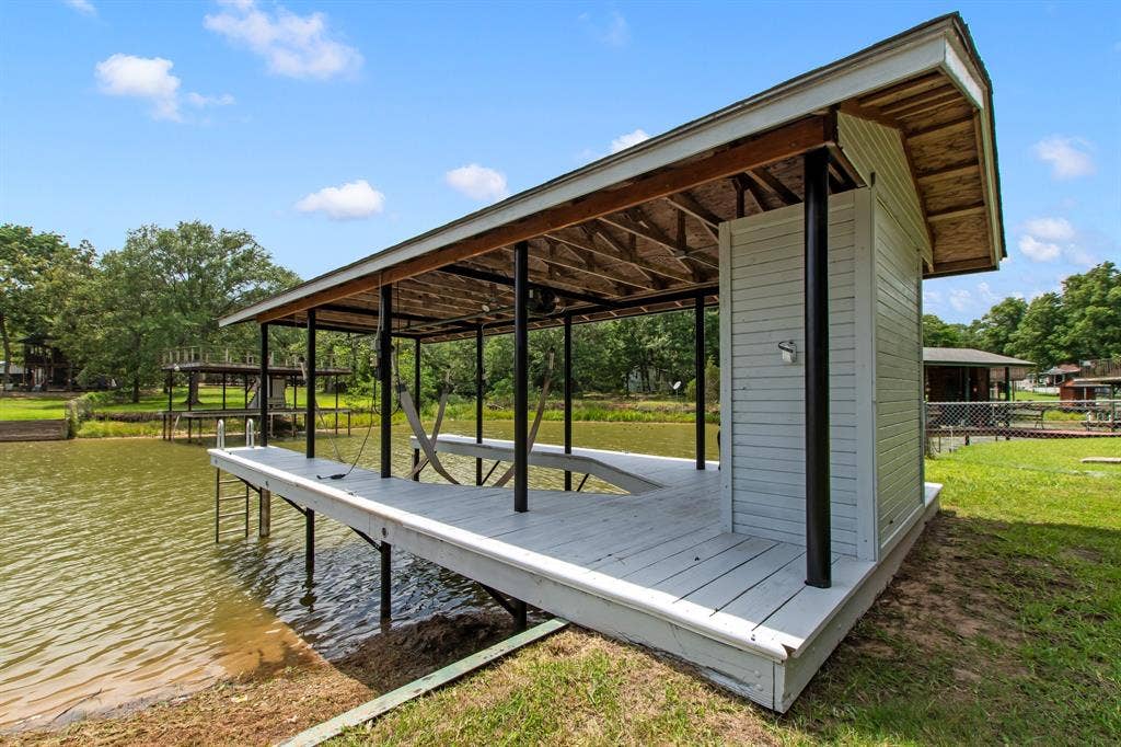 178 Indian Gap Drive, Mabank, TX 75156 178 Indian Gap Drive, Mabank, TX 75156
