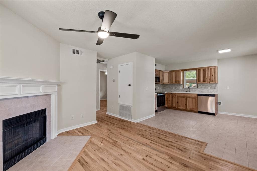 178 Indian Gap Drive, Mabank, TX 75156 178 Indian Gap Drive, Mabank, TX 75156