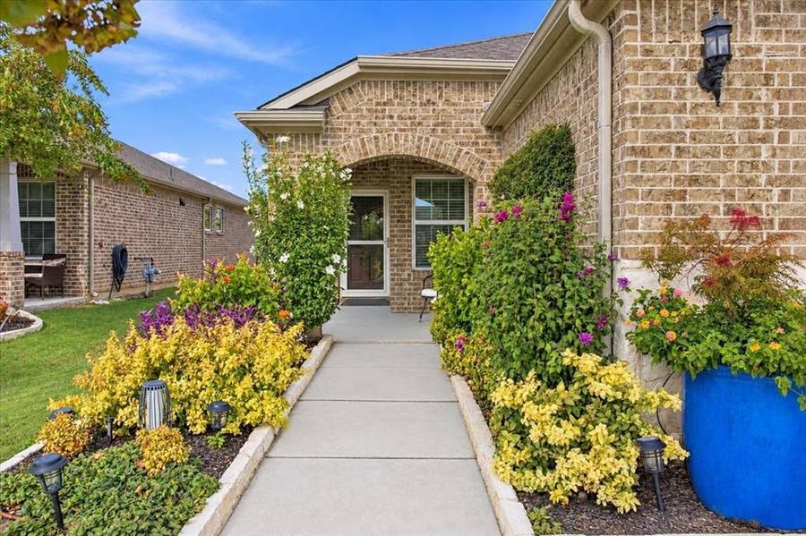 Property photo for 9513 Dusky Trail, McKinney, TX