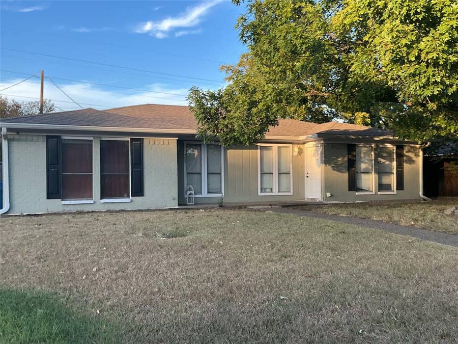 Property photo for 300-302 Northwood Boulevard, Corsicana, TX