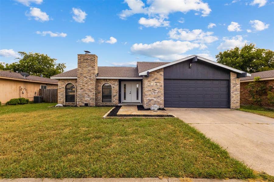Property photo for 4008 Buckwheat Street, Fort Worth, TX
