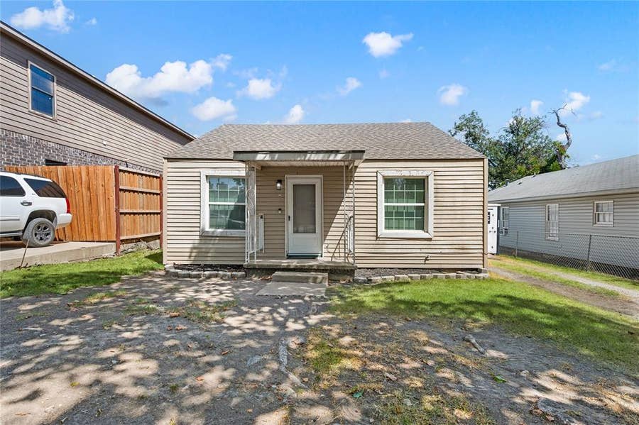 Property photo for 2712 27th Street, Fort Worth, TX