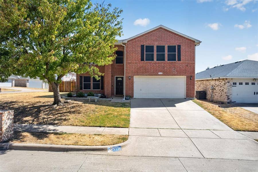 Property photo for 5316 Bedfordshire Drive, Fort Worth, TX