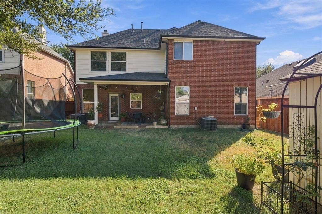8414 Romanway Drive, Dallas, TX 75249 8414 Romanway Drive, Dallas, TX 75249