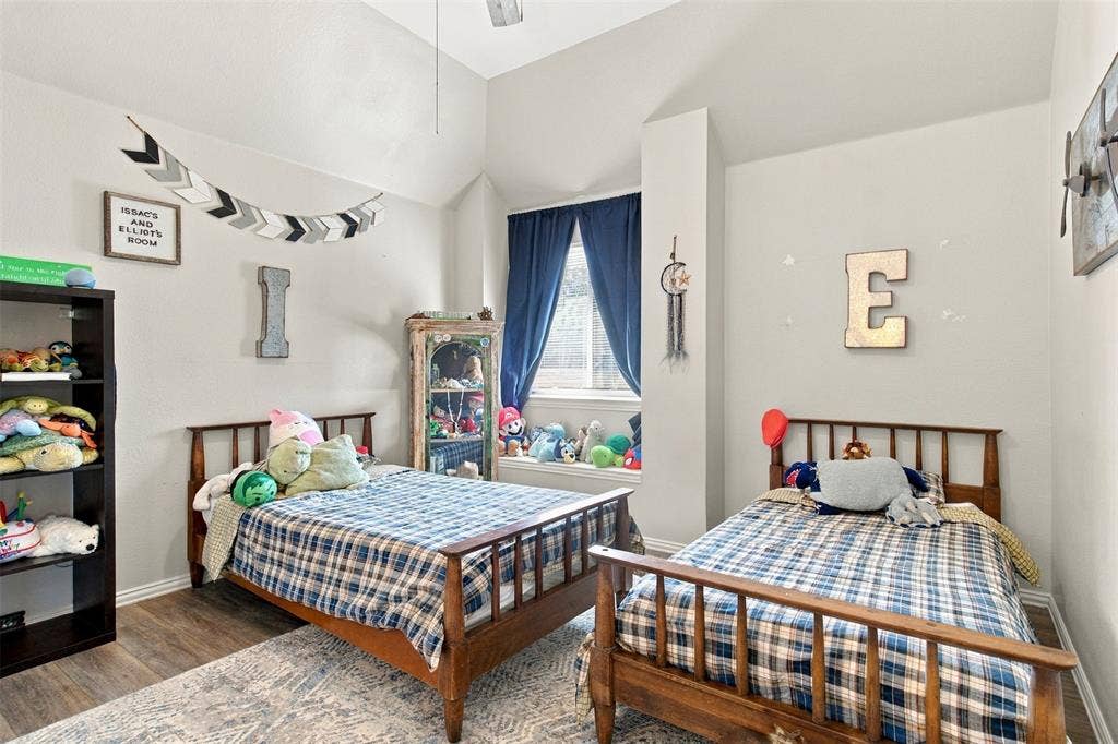 8414 Romanway Drive, Dallas, TX 75249 Room #2