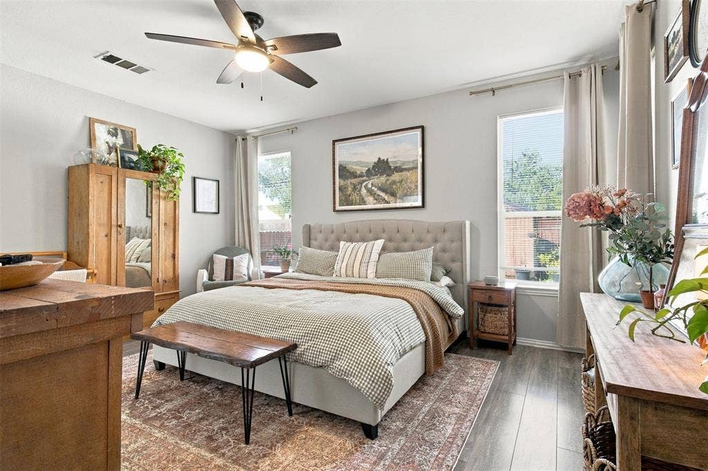8414 Romanway Drive, Dallas, TX 75249 8414 Romanway Drive, Dallas, TX 75249