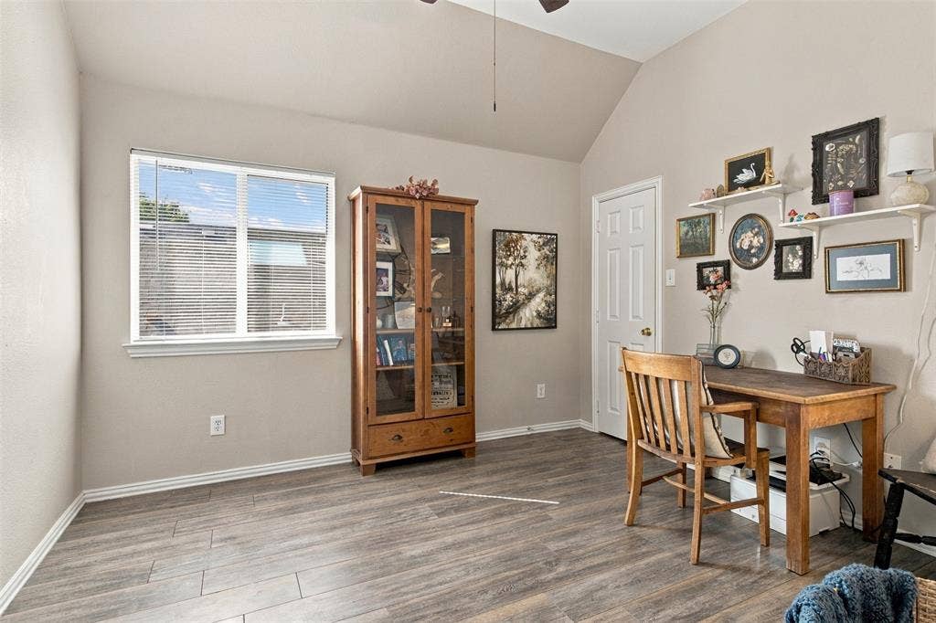 8414 Romanway Drive, Dallas, TX 75249 Office/Room #3