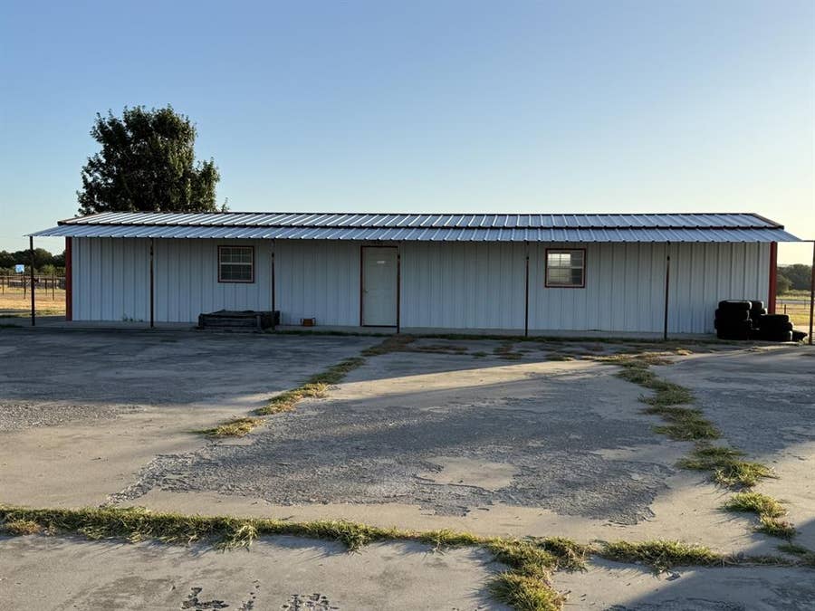 Property photo for 193 County Road 1793, Sunset, TX