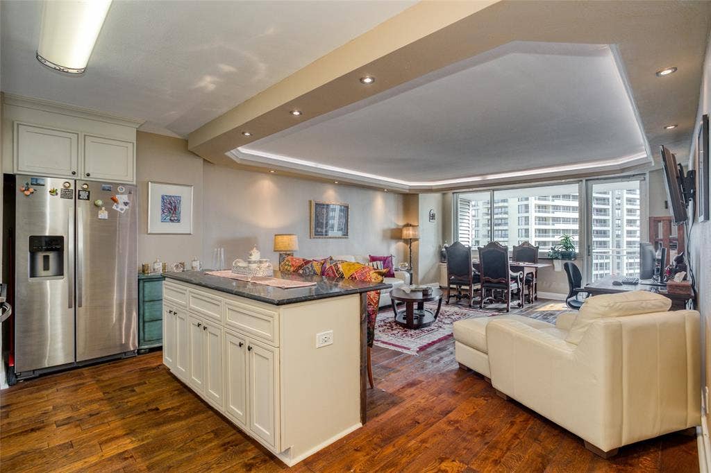 3883 Turtle Creek Boulevard, #1811, Dallas, TX 75219 3883 Turtle Creek Boulevard, #1811, Dallas, TX 75219