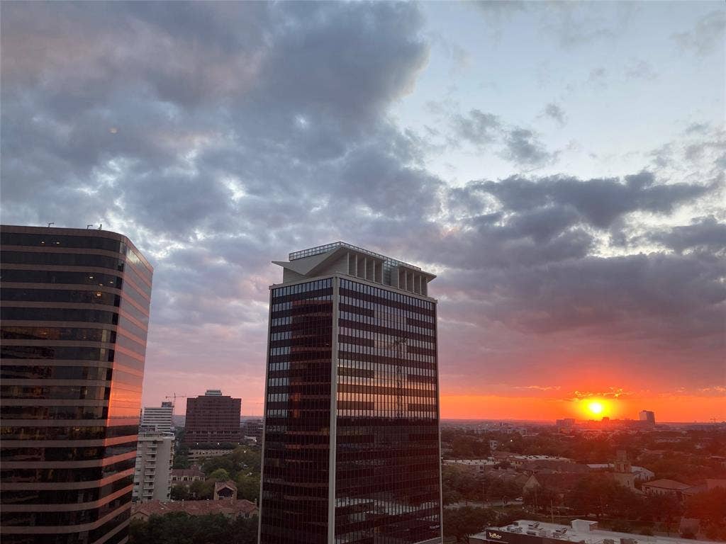 3883 Turtle Creek Boulevard, #1811, Dallas, TX 75219 3883 Turtle Creek Boulevard, #1811, Dallas, TX 75219