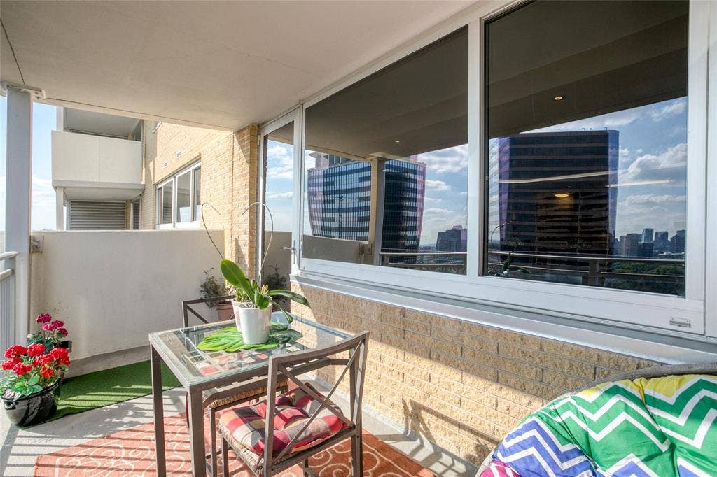 3883 Turtle Creek Boulevard, #1811, Dallas, TX 75219 3883 Turtle Creek Boulevard, #1811, Dallas, TX 75219