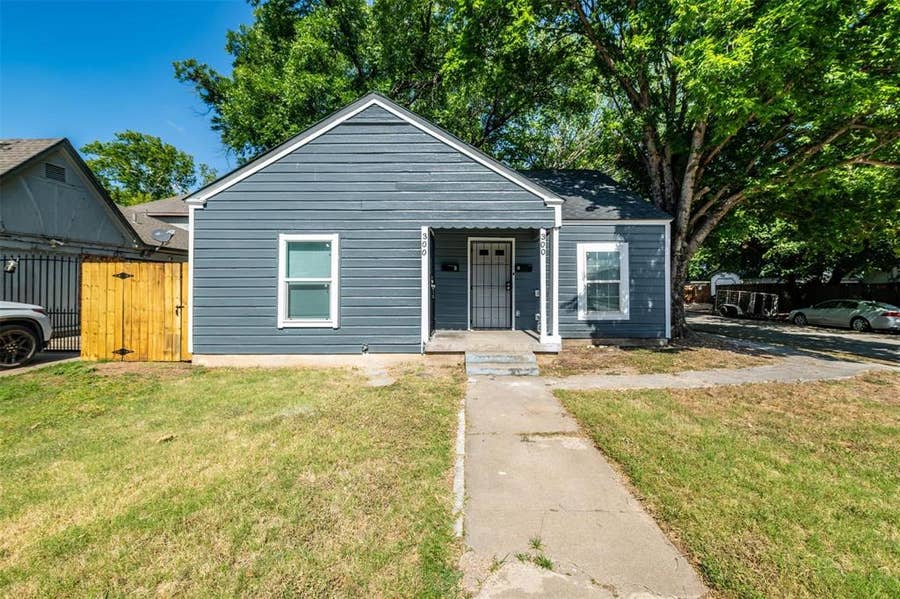 Property photo for 300 Emma Street, #B, Fort Worth, TX