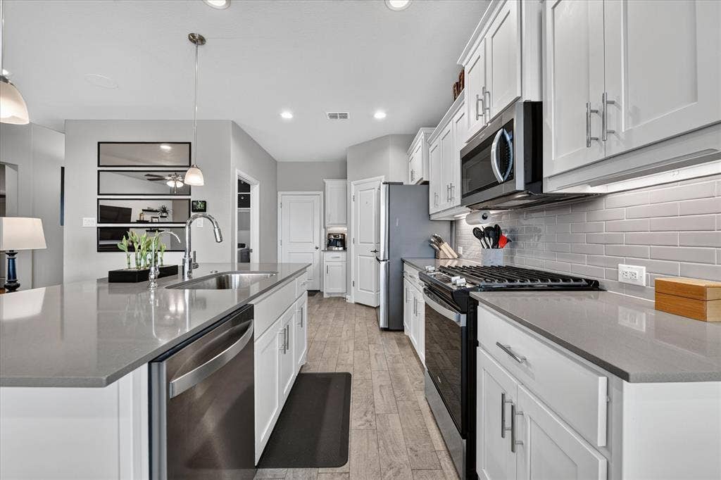 1705 Chamaeleon Drive, Haslet, TX 76052 1705 Chamaeleon Drive, Haslet, TX 76052