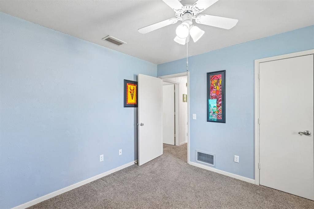 3441 Sheffield Circle, Plano, TX 75075 White ceiling fan with integrated lighting