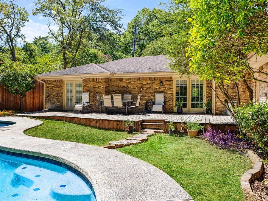 Property photo for 1218 Bow Creek Drive, Duncanville, TX