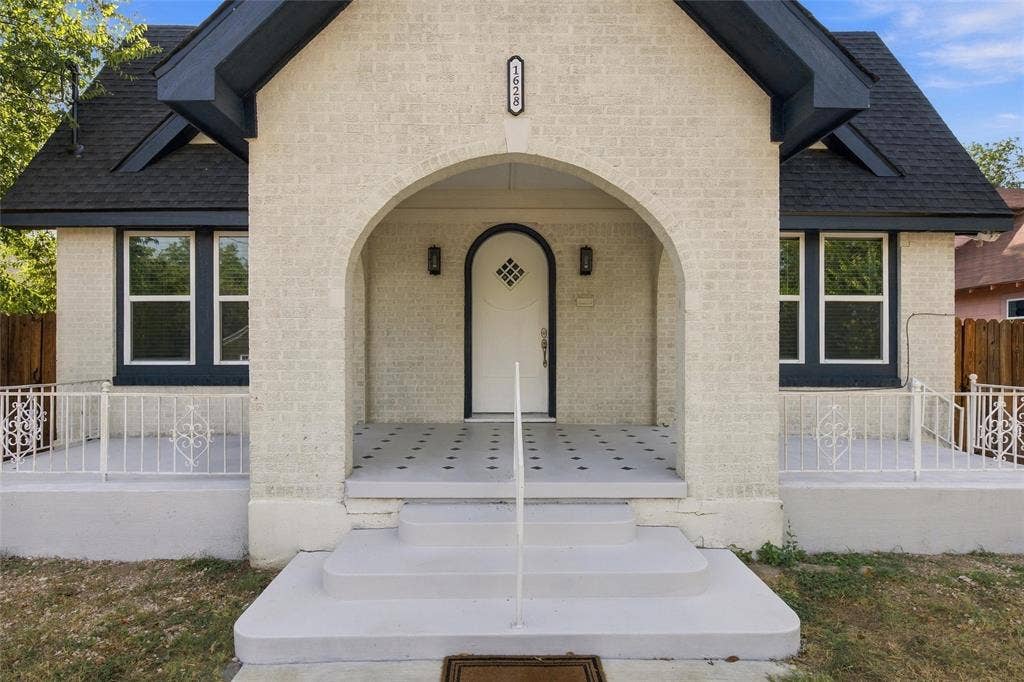 1628 N 15th Street, Waco, TX 76707 1628 N 15th Street, Waco, TX 76707