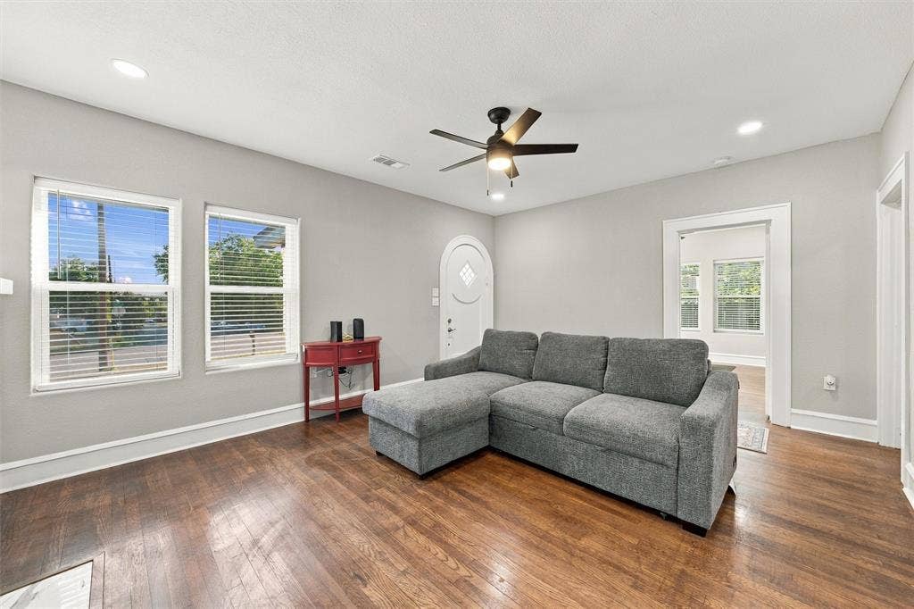 1628 N 15th Street, Waco, TX 76707 1628 N 15th Street, Waco, TX 76707