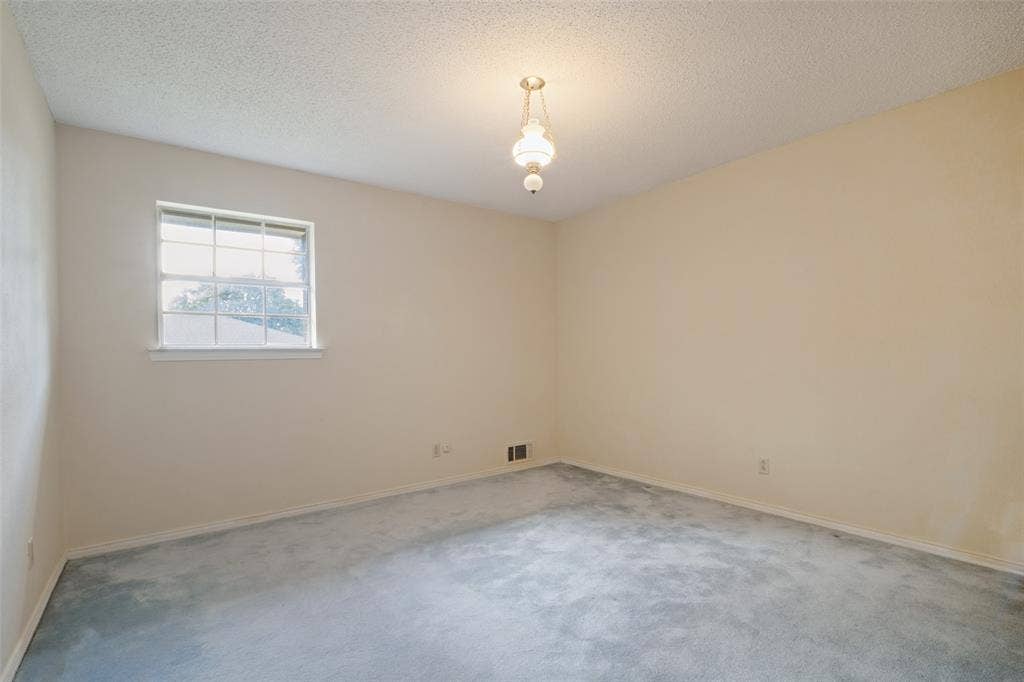1605 Clear Point Drive, Garland, TX 75041 1605 Clear Point Drive, Garland, TX 75041