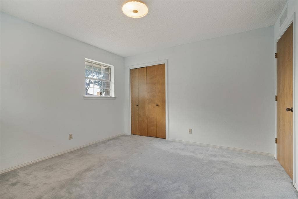 1605 Clear Point Drive, Garland, TX 75041 1605 Clear Point Drive, Garland, TX 75041