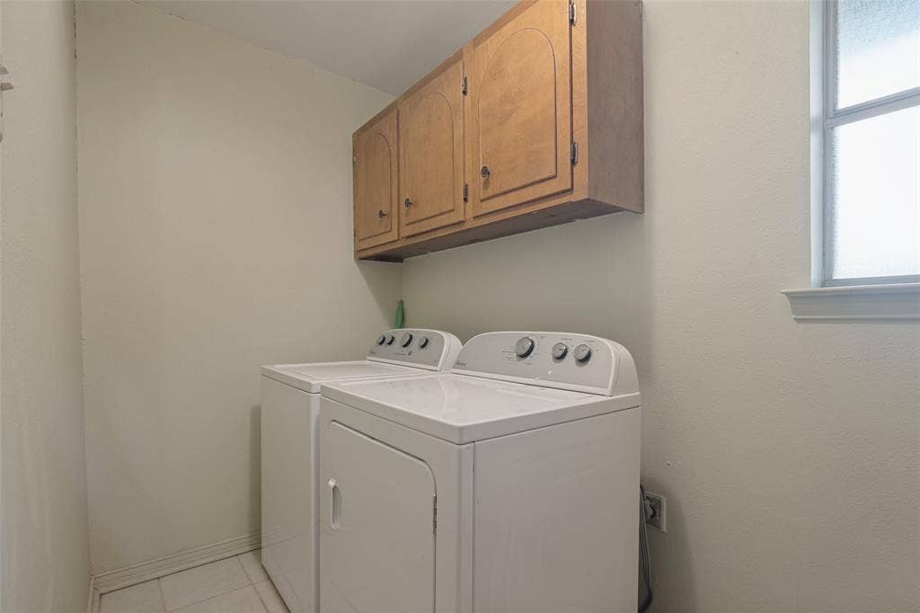 1605 Clear Point Drive, Garland, TX 75041 1605 Clear Point Drive, Garland, TX 75041