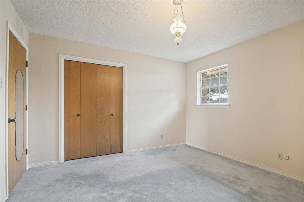 1605 Clear Point Drive, Garland, TX 75041 1605 Clear Point Drive, Garland, TX 75041