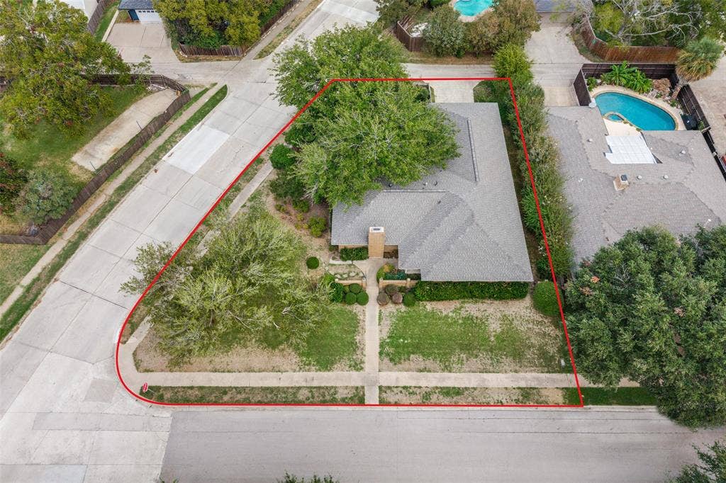 1605 Clear Point Drive, Garland, TX 75041 1605 Clear Point Drive, Garland, TX 75041