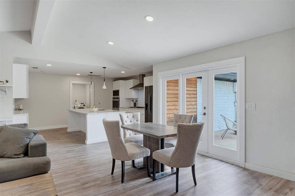 2760 N Hillbrier Circle, Plano, TX 75075 2760 N Hillbrier Circle, Plano, TX 75075