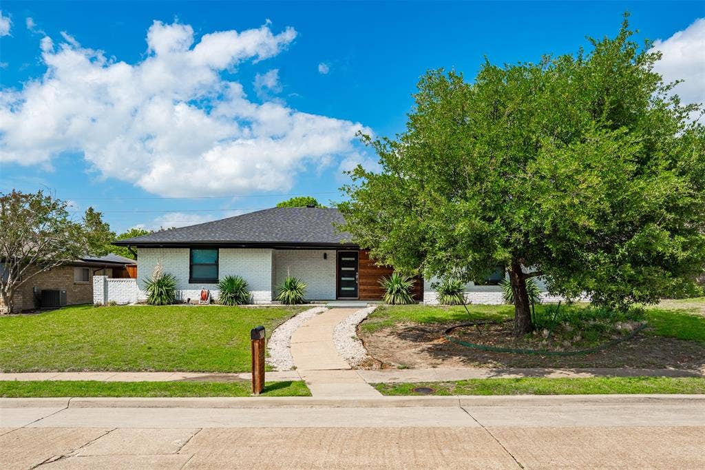 2760 N Hillbrier Circle, Plano, TX 75075 2760 N Hillbrier Circle, Plano, TX 75075