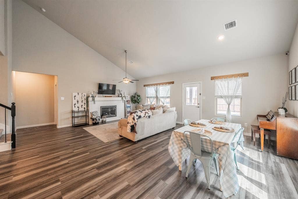 2132 Sun Star Drive, Haslet, TX 76052