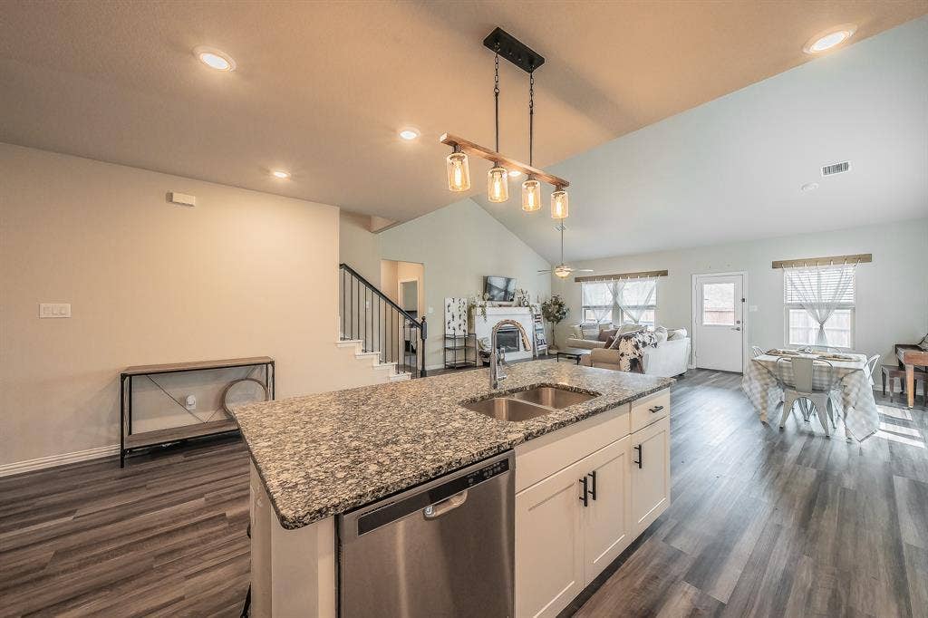 2132 Sun Star Drive, Haslet, TX 76052
