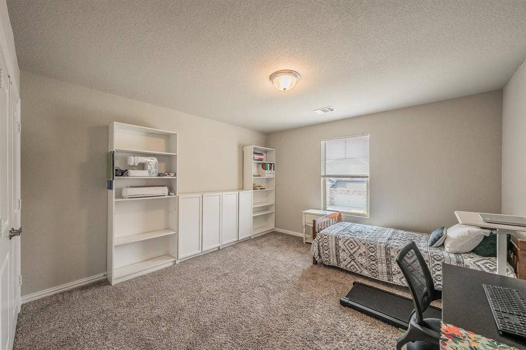 2132 Sun Star Drive, Haslet, TX 76052