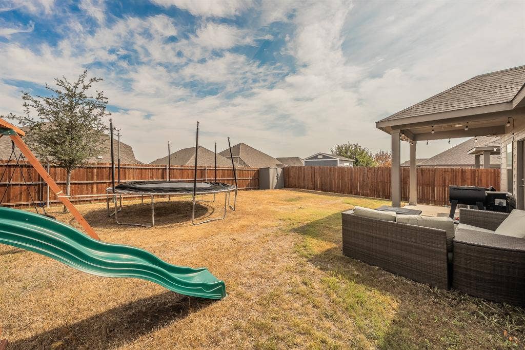 2132 Sun Star Drive, Haslet, TX 76052