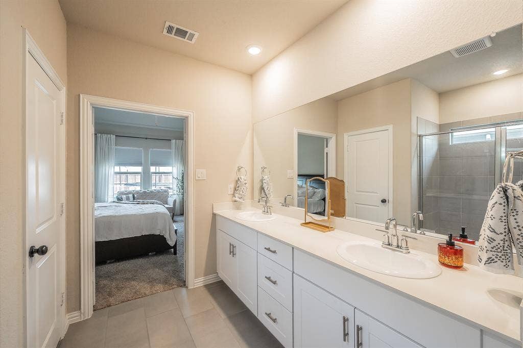 2132 Sun Star Drive, Haslet, TX 76052