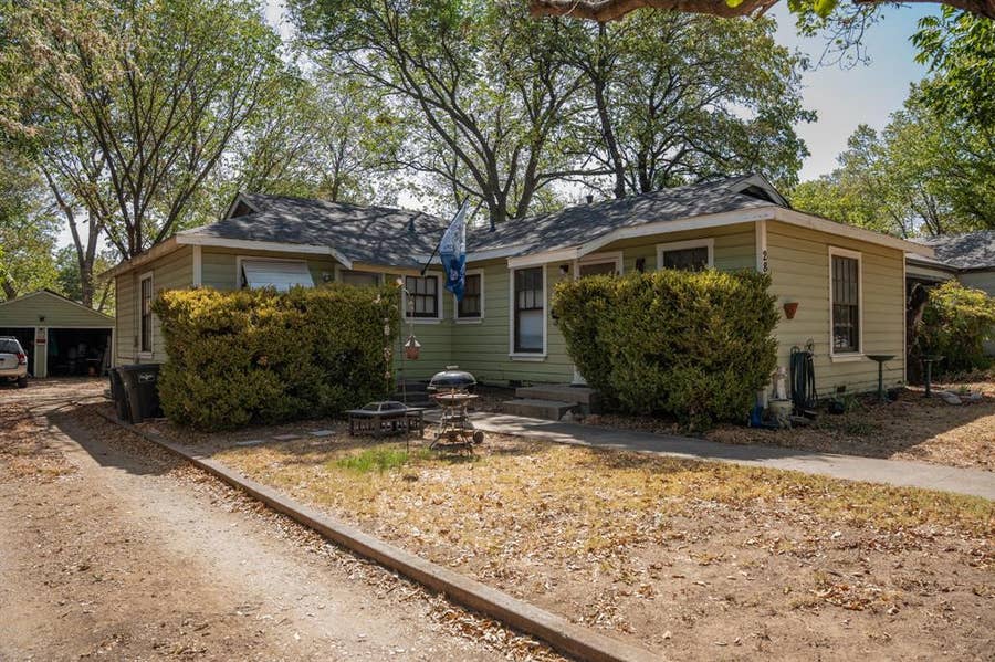 Property photo for 2849 Handley Drive, Fort Worth, TX