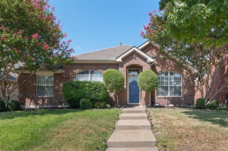 Property photo for 307 Trailwood Drive, Allen, TX