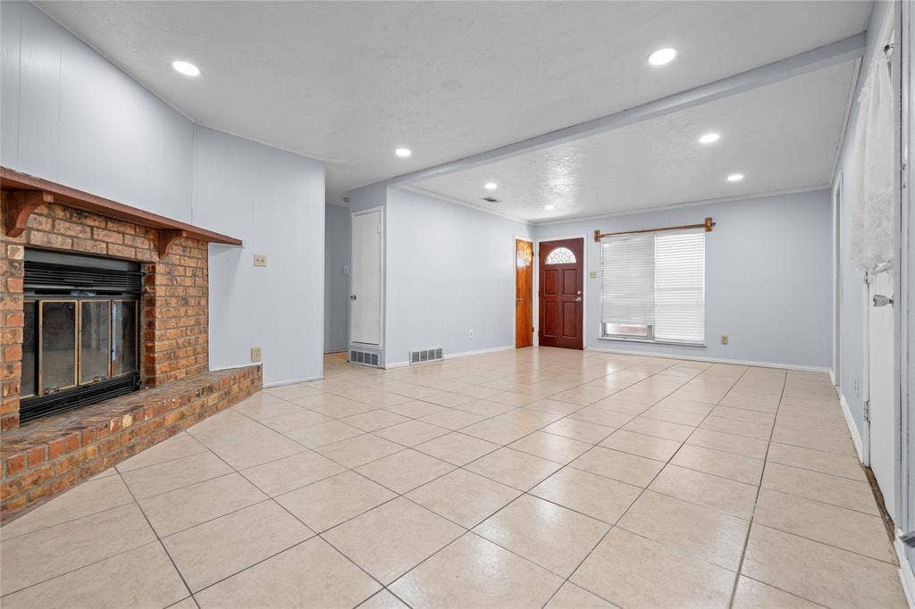 1809 Anderson Street, Irving, TX 75062 1809 Anderson Street, Irving, TX 75062