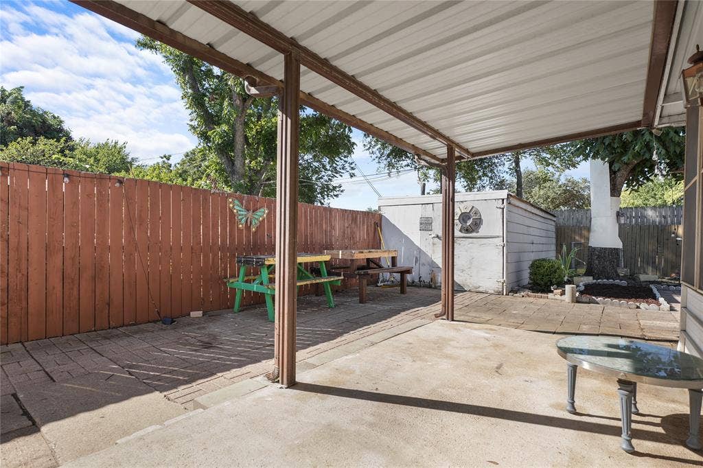 1809 Anderson Street, Irving, TX 75062 1809 Anderson Street, Irving, TX 75062