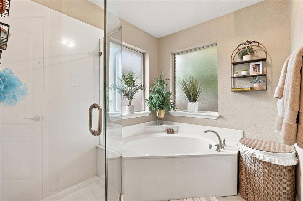 1639 Catherine Street, Midlothian, TX 76065 1639 Catherine Street, Midlothian, TX 76065