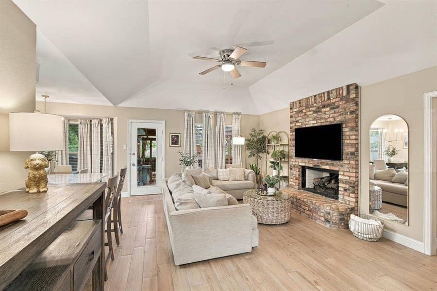 Property photo for 1639 Catherine Street, Midlothian, TX