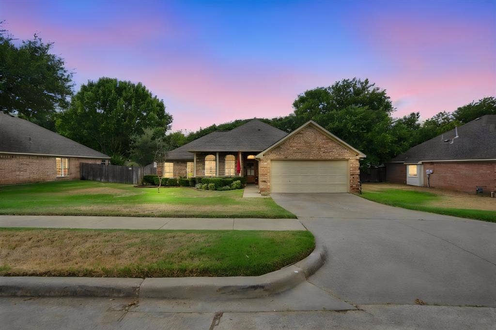1639 Catherine Street, Midlothian, TX 76065 1639 Catherine Street, Midlothian, TX 76065