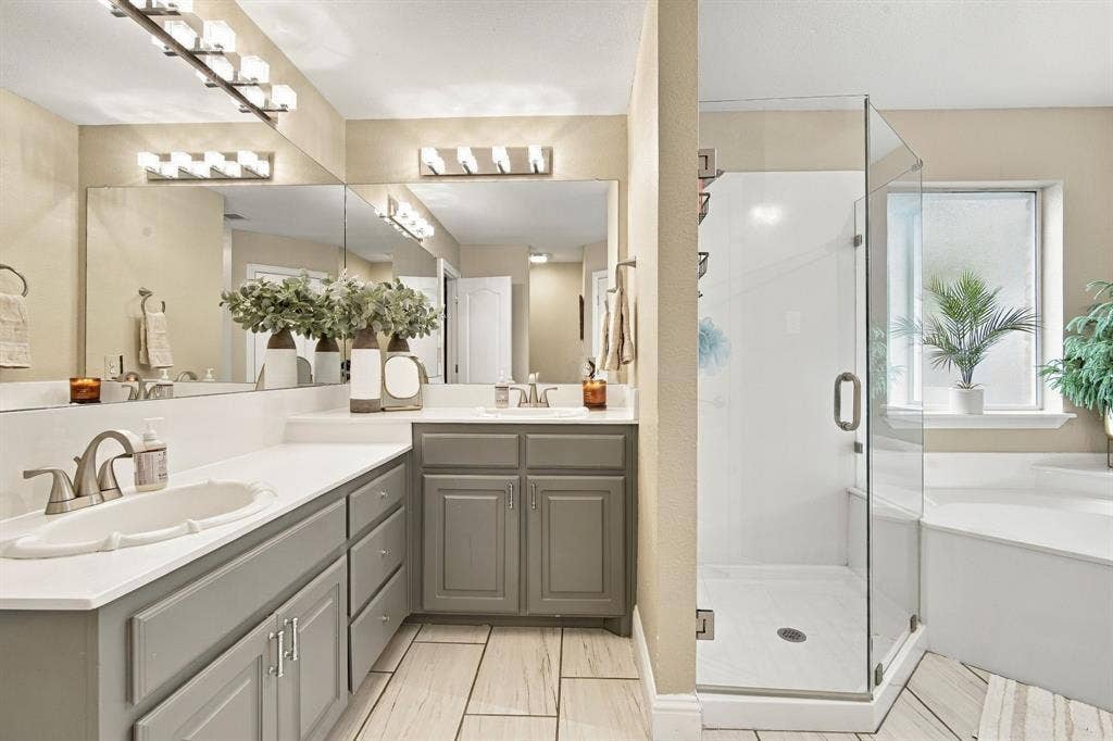 1639 Catherine Street, Midlothian, TX 76065 1639 Catherine Street, Midlothian, TX 76065