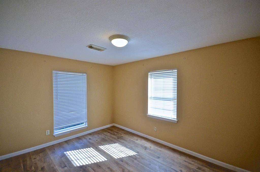 5951 Lattimer Drive, Houston, TX 77035 Bed 3