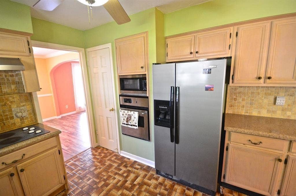 5951 Lattimer Drive, Houston, TX 77035 5951 Lattimer Drive, Houston, TX 77035