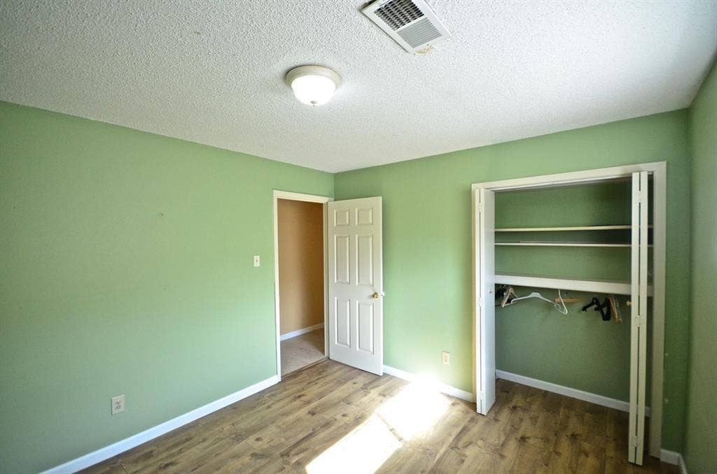 5951 Lattimer Drive, Houston, TX 77035 Bed 2