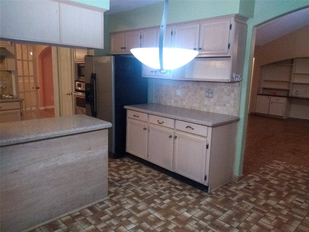 5951 Lattimer Drive, Houston, TX 77035 5951 Lattimer Drive, Houston, TX 77035