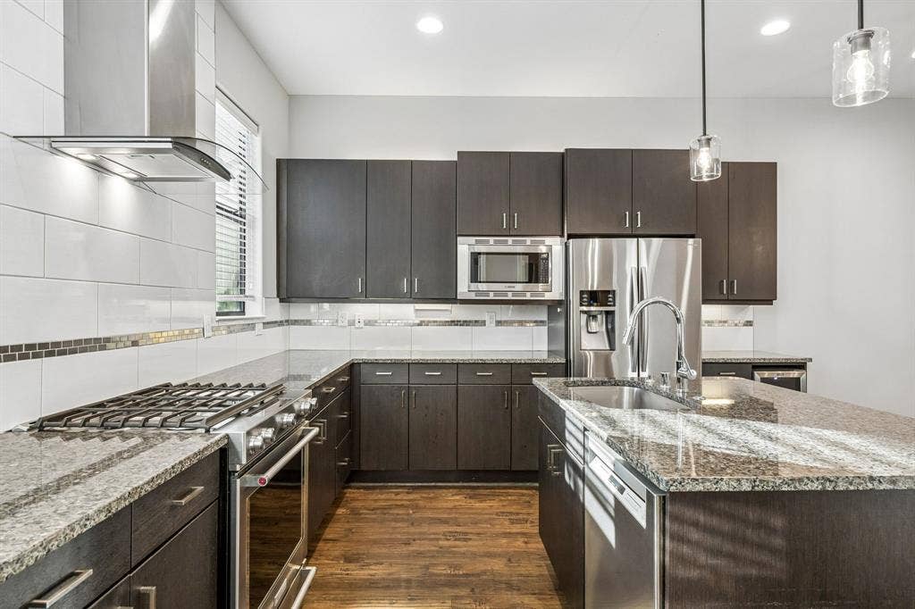 1801 Annex Avenue, #402, Dallas, TX 75204 1801 Annex Avenue, #402, Dallas, TX 75204