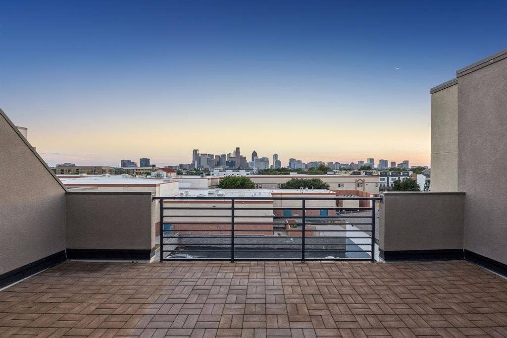 1801 Annex Avenue, #402, Dallas, TX 75204 Rooftop patio