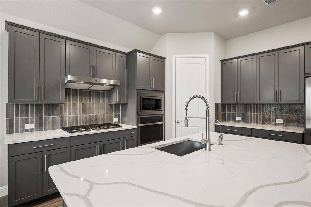 2825 Bedford Road, Northlake, TX 76226 2825 Bedford Road, Northlake, TX 76226